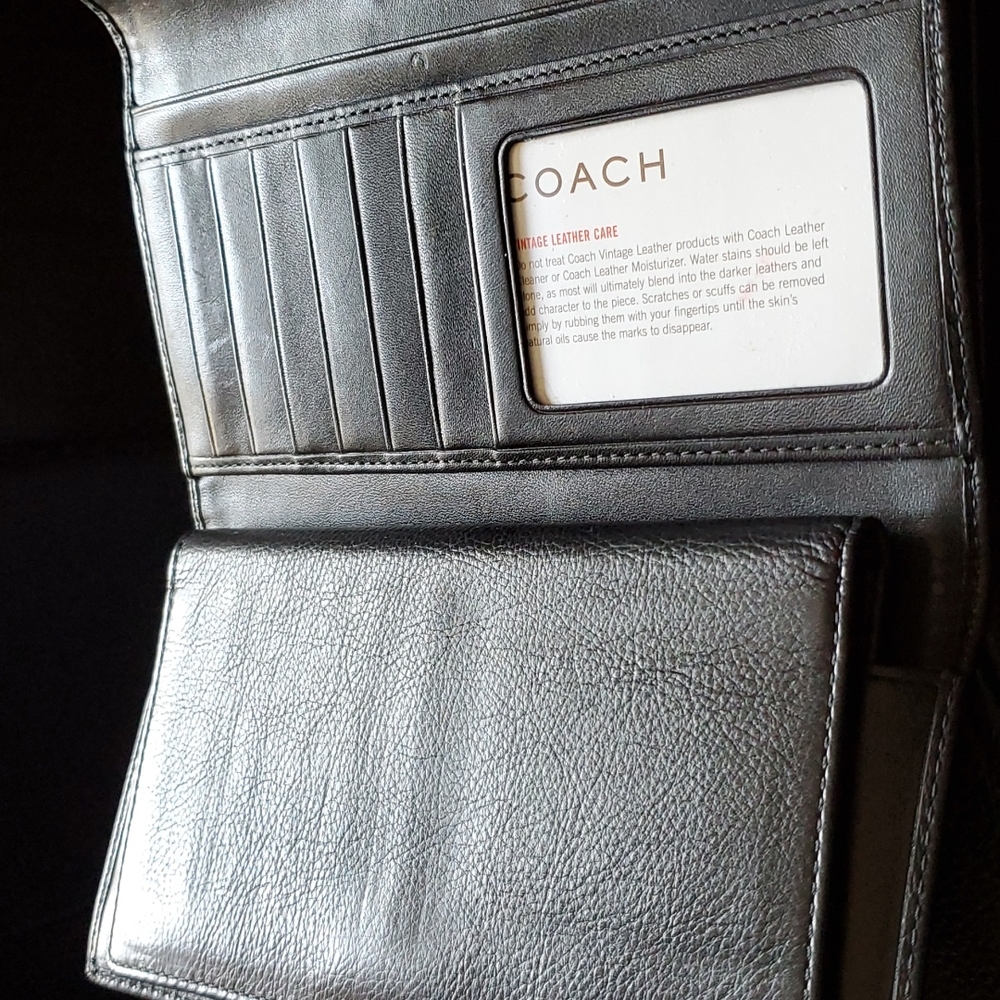 Coach wallet - Picture 4 of 4